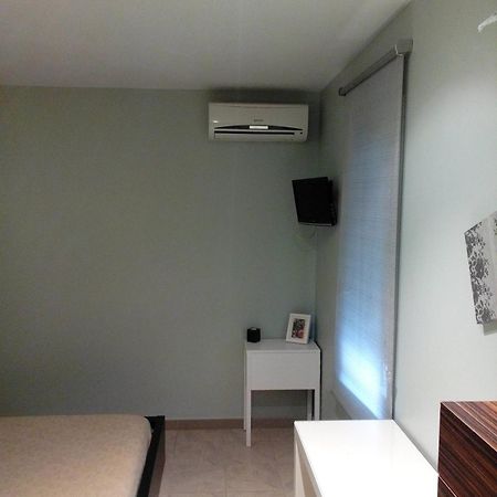 Hostal - Restaurante Asador Esperanza 韦斯卡 外观 照片
