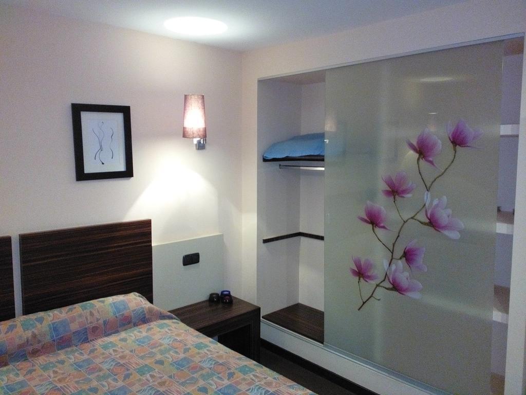 Hostal - Restaurante Asador Esperanza 韦斯卡 客房 照片