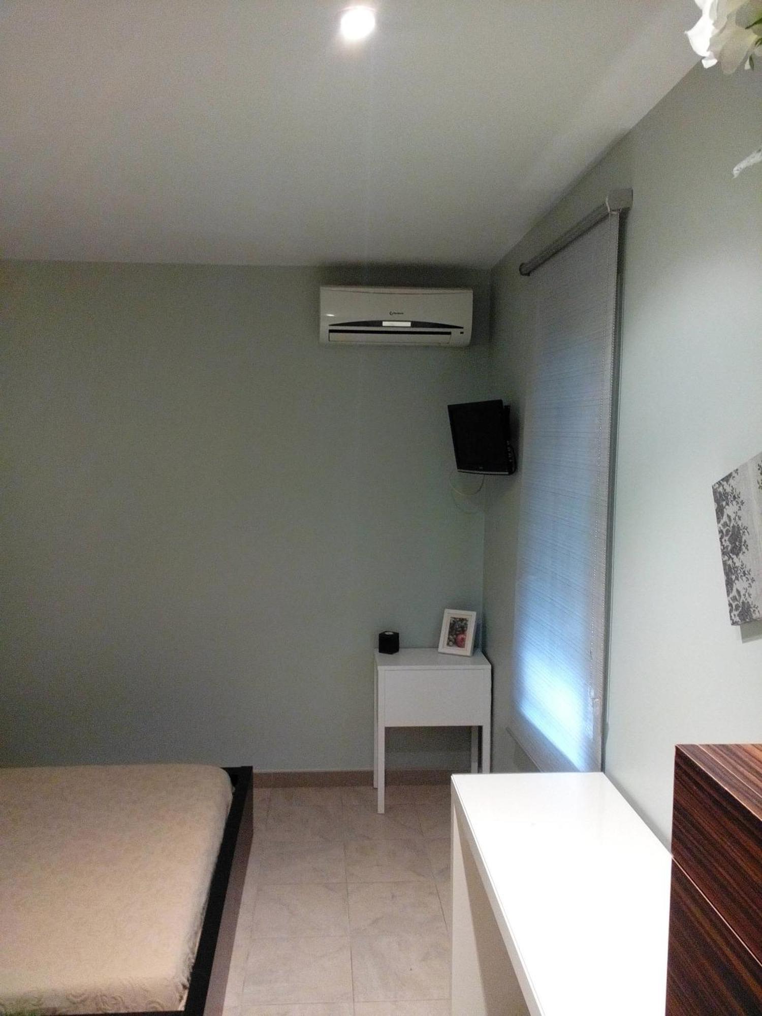 Hostal - Restaurante Asador Esperanza 韦斯卡 外观 照片