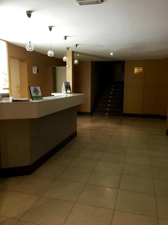 Hostal - Restaurante Asador Esperanza 韦斯卡 外观 照片